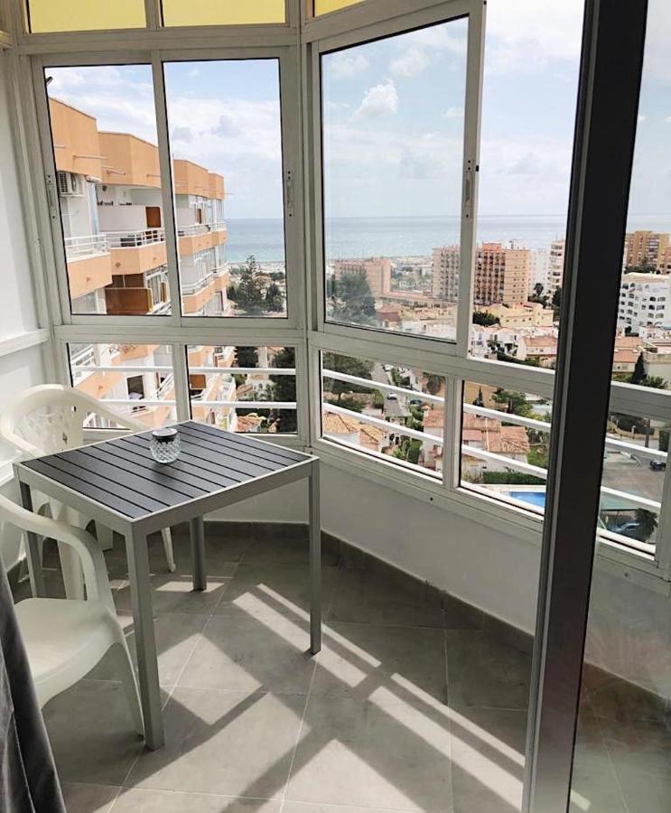 Appartamento Studio With Sea Views In Torremolinos Esterno foto